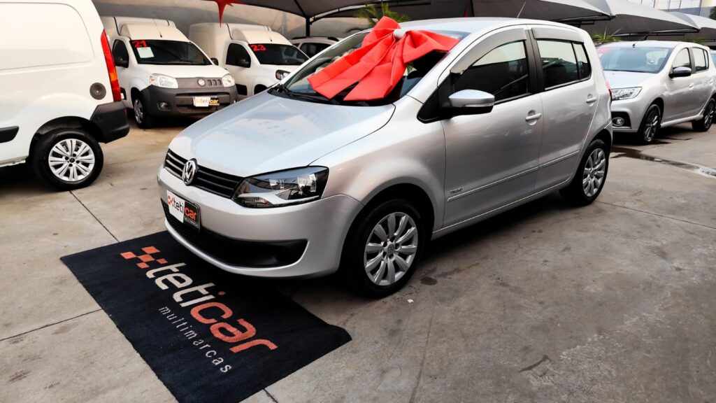 Fox 1.6  prata 2013   R$41.900,00