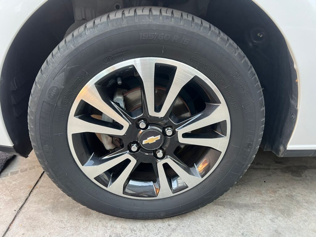 CHEVROLET ONIX LTZ 1.4 AUTOMÁTICO